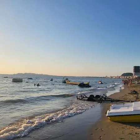 Bellissima Casa Al Mare Con Vista Mozzafiato * Golem (Tirana)